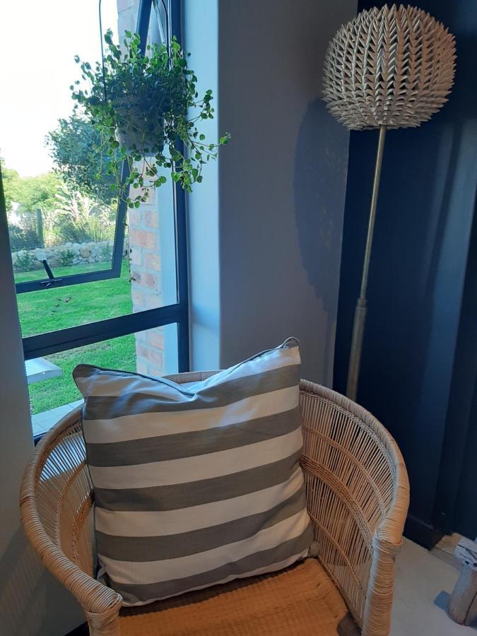 Black Eagle Self-Catering Accommodation, Hermanus Esterno foto