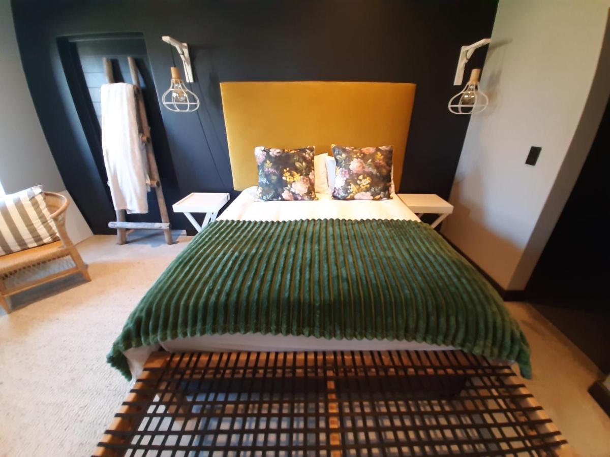 Black Eagle Self-Catering Accommodation, Hermanus Esterno foto